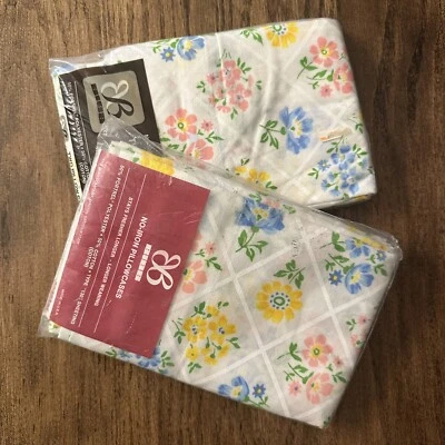 Vintage Bibb Pillow Cases No Iron Fortrel Floral Trellis Standard Set 4 Flowers