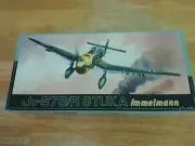 Ju -b/R Stuka Model Kit