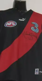 Essendon - Kevin Sheedy signed Essendon FC jersey - 2003 AFL season + COA/Proof