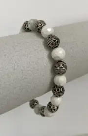 Faceted Howlite silver beaded bracelet unisex