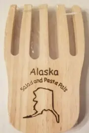 Alaska Wood Salad & Pasta Pals Look Like Bear Paws Set of 2 New in Package