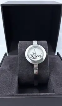 在飛比找Yahoo!奇摩拍賣優惠-【Jessica潔西卡小舖】正品古馳 GUCCI 圓形白面經