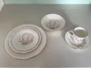 Royal Albert 24 piece dinner set