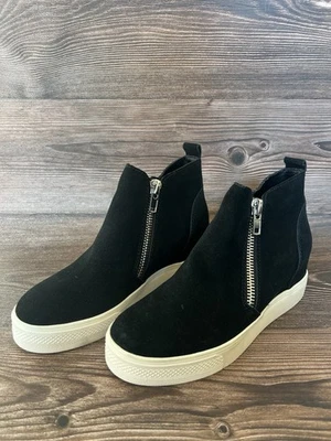 Steve Madden Leather Wedges ￼
