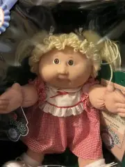 Rare 15th Anniversary Special Edition Cabbage Patch Doll-Michele Jackie