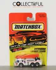 MATCHBOX - #18 - WHITE - EXTENDING LADDER FIRE TRUCK - MINT ON CARD 1995