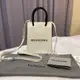 [二手] BALENCIAGA 經典品牌logo小牛皮手提包 斜背包 手機包(593826-白）紙袋包 二手精品