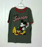 Disney Store Mickey Mouse Christmas Boys T-Shirt Size Medium 7/8 NWT