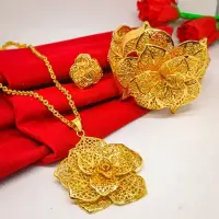 在飛比找蝦皮購物優惠-Mawar 一套珠寶項鍊+手鍊+戒指+吊墜最新款玫瑰花款時尚