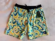 QUICKSILVER 4Way Stretch High Line Men's Board Shorts Size 33" NWT $50