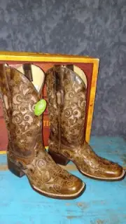 Corral Ladies Brown Inlay, Studs & Embroidery Boots A3326 Size 7.5M New