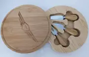 Cheese Knife & Board Set (By GENESIS Motor)