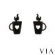 【VIA】白鋼耳釘 縷空耳釘/時尚系列 冒煙熱可可愛心縷空馬克杯造型白鋼耳釘(黑色)
