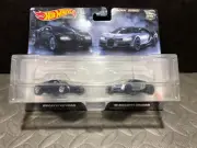 1/64 HOT WHEELS 2 CAR SET BUGATTI VEYRON AND 2016 CHIRON 2 PACK