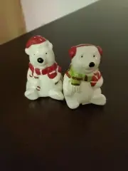 Christmas Polar Bear Salt and Pepper shakers Xmas S&P collectible bear vtg cute