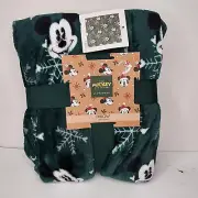 Primark Mickey Mouse Christmas Throw Santa Blanket Disney Green New Snow Flakes