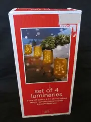New Set of 4 Lighted Gold Snowflake Luminaries Pathway Markers Outdoor Christmas