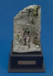 Royal Model 1/35 Oberjager Unteroffizier Gebirgstruppe NCO Vignette w/Base 182