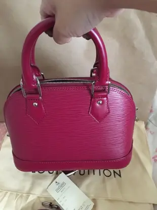 Louis Vuitton LV 迷你ALMA BB EPI M42048