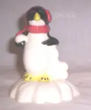 ++=Penguin C*115 - 80.324.1 Ceramic Snowball Penguin / Red ear Muffs Pie Vent