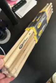 Sound Percussion Labs Hickory Drum Sticks 4-Pack 5BN Wood