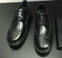在飛比找樂天市場購物網優惠-韓國 GD 歐美訂製 走秀鞋款 高品質 馬丁 雕花 皮鞋 厚