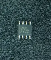 LM211D TI IC DIFF COMPARATOR 8-SOIC SMD 21 PIECES