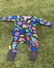 Bonds Baby Long Sleeve Zippy Wondersuit Romper size 0000 Black Letters Shapes