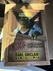 NECA Dinosaurs Earl Sinclair Tree Pusher Action Figure Slightly Damaged Box