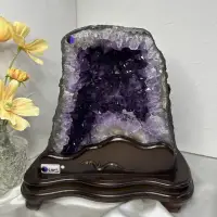 在飛比找momo購物網優惠-【千奇國際精品】巴西紫水晶洞 ESPb+☆7.4kg(土型晶