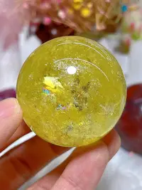在飛比找Yahoo!奇摩拍賣優惠-黃水晶球擺件裝飾品贈底座 水晶 擺件 原石【紫竹齋】2419