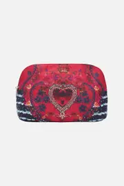 LARGE COSMETIC CASE VIEW FROM THE VEIL