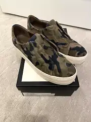 J/Slides - Women's Green Camo Heidi Platform Slip-On Sneakers Shoes US 8.5 - NWB