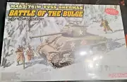 Vintage SEALED Dragon 1/35 M4A3 Sherman Battle of the Bulge 6255 w/figures NIB