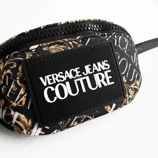 美國百分百【全新真品】Versace Jeans 凡賽斯 斜背包 VJ 胸包 LOGO 男包 專櫃精品 黑色 CK77