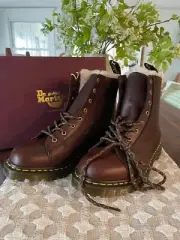 Dr. Martens Barton Choc Brown Hudswell Brown MADE IN ENGLAND Mens
