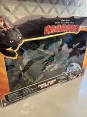 Dreamworks How to Train Your Dragon 2 Power Dragon Attack Set NIB
