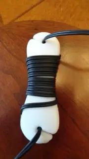 WHITE Cord Management ear bud Earphone Headphone for Apple ipod iphone ipad