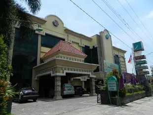 瑟緹亞卡萬大飯店Grand Setiakawan Hotel