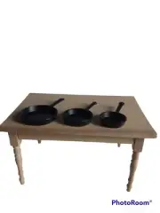 Dollhouse Miniatures Kitchen Non Stick Frying Pans Skillets Set Of 3 Scale 1:12