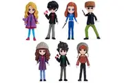 Wizarding World Harry Potter, Magical Minis Hogsmeade Collector Set with 7 Figures, Kids Toys for Girls and Boys Ages 6 and up
