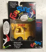 1991 Fun Runs World Tomy Wind Up Craning Clive in Original Box