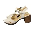Geox Annya Mid Sandals Block Heel T Strap White SZ 40 EU 10 US NIB