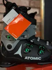 Atomic Hawx Magna 110 - Ski Boots - Size 29/29.5 - Black/Green Wide Fit