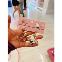 在飛比找蝦皮購物優惠-♥小玫瑰日本精品♥ Hello Kitty 愛心造型吊飾 背