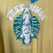 Columbia Men's Free Hugs Shark Graphic T-Shirt - Sunlit large