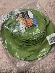 New Flapjack Kids Reversible Frog And Bear Sun Hat With Chin Straps. UPF 50+