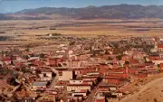 VTG 1950s PC BIRDS-EYE VIEW HELENA MONTANA OVERLOOKING LAST CHANCE GULCH MAIN ST