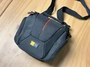 Case Logic CAMERA CASE Padded 3 Zippered Compartments Belt Shoulder Strap Black