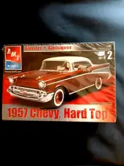 Model Kit 1957 Chevrolet Hardtop AMT 1:25